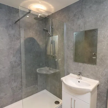 Glenholme 4 * ريدكار